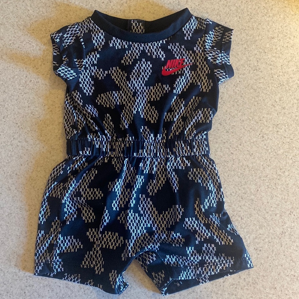 Nike Infant Short Romper, 3 months. Black/white/pink